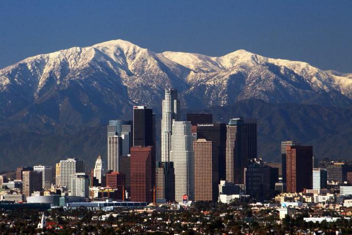 Разнообразное население Лос-Анджелеса.