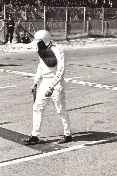 Джек Брэбэм на Гран-При Нидерландов 1966 