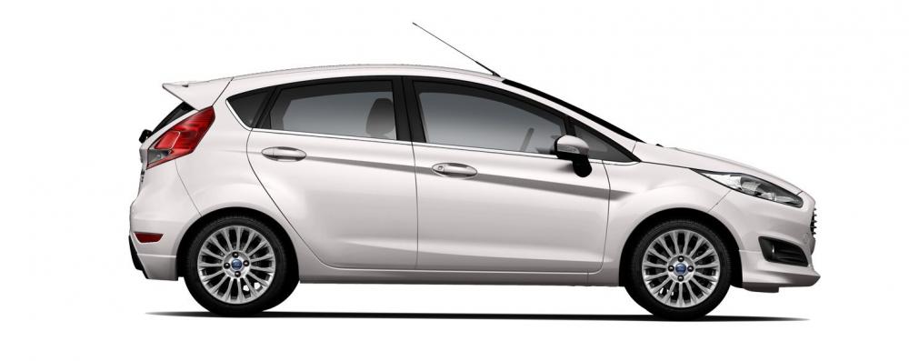 Mẫu Ford Fiesta màu trắng