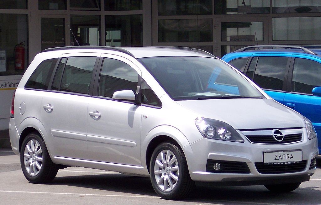 Внешний вид минивэна Opel Zafira
