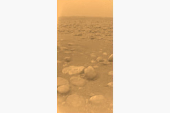 14 января 2005 года. Поверхность Титана (изображение после обработки)