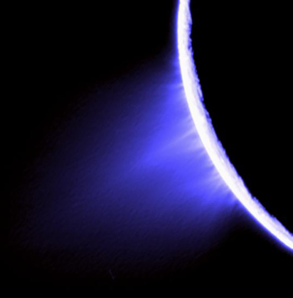 10 октября 2007 года. Спутник Сатурна Энцелад