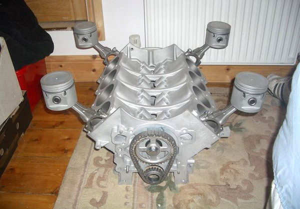 двигатель V8 для изготовления журнального стола
