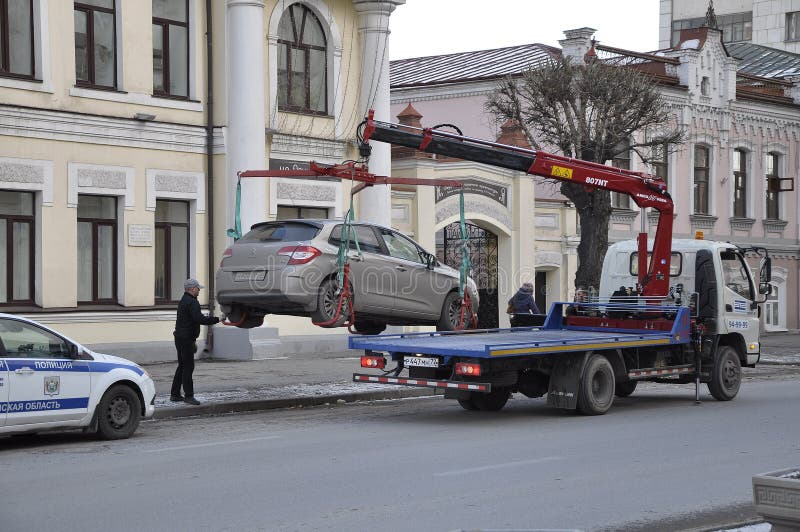 Evacuation of the car after the parking in not put place. Tyumen, Russia royalty free stock photos