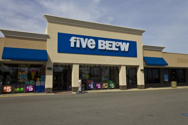 Indianapolis - Circa June 2016: Five Below Retail Store. Five Below is a chain that sells products that cost up to $5 III royalty free stock images