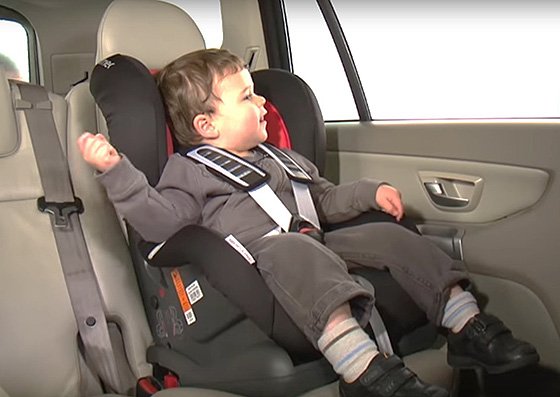 бустер с креплением Isofix