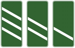 Dual carriageway countdown marker signs